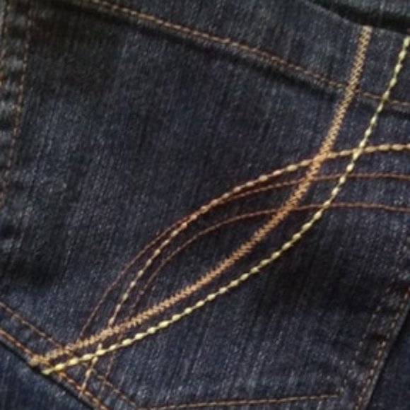 Tommy Jeans Capris - Picture 4 of 4